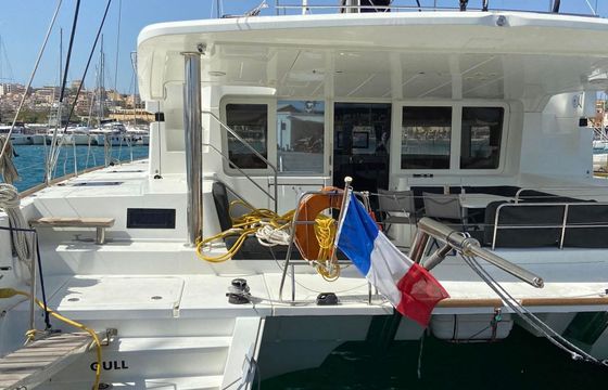 Lagoon 52 F Gull