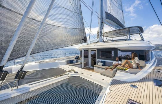 Lagoon 60 Catwalk 1