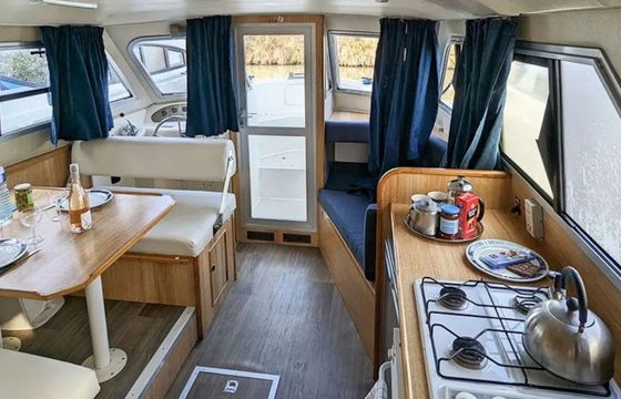 Le Boat Cirrus B Budget 13