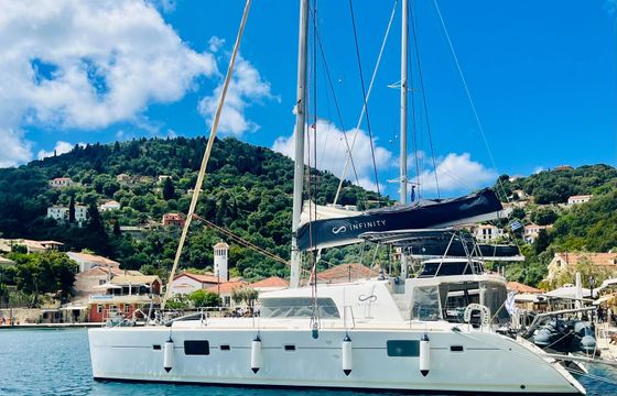 Lagoon 500 Infinity