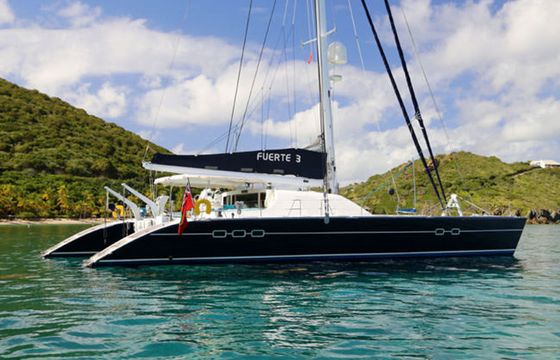 Lagoon 67 Fuerte 3