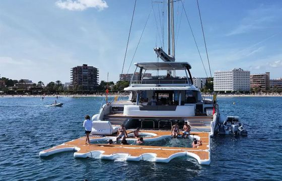 Lagoon Sixty 5 TriWing Endor