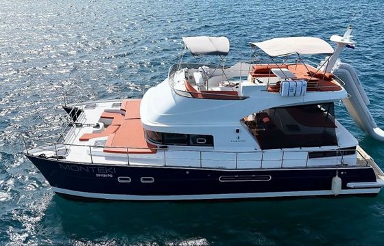 Lagoon Power 44 Monteki
