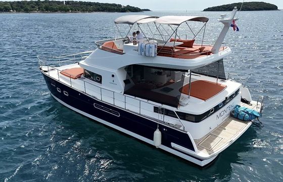 Lagoon Power 44 Monteki