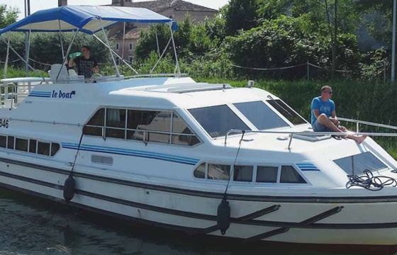 Le Boat Crusader Budget 20