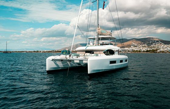 Lagoon 55 Happy