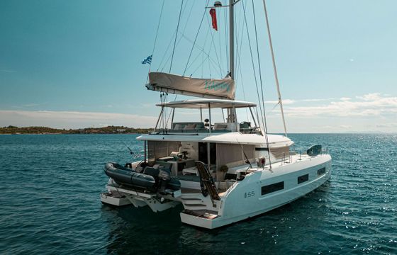 Lagoon 55 Happy