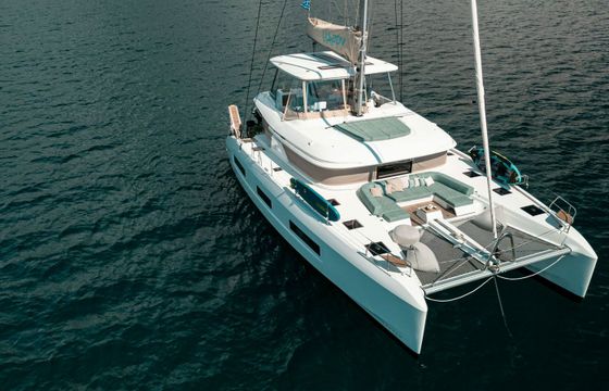 Lagoon 55 Happy
