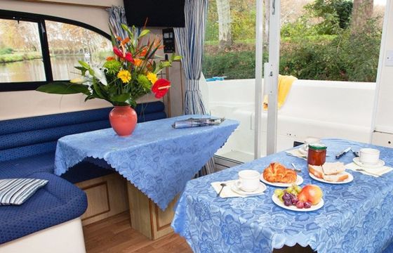 Le Boat Elegance Comfort 35
