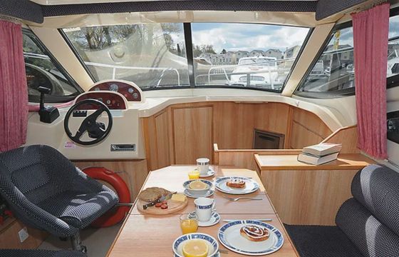 Le Boat Consul Budget 12