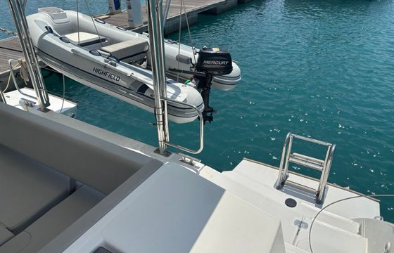 Leopard 42 Sunsail 22