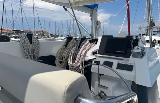 Leopard 42 Sunsail 22