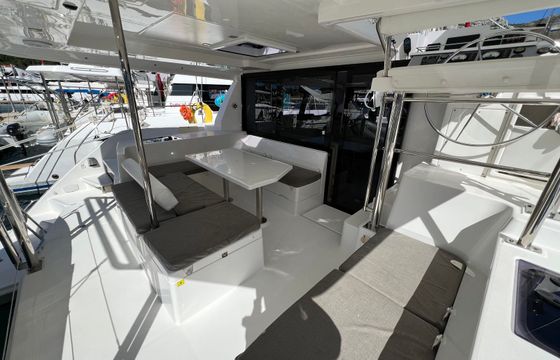 Leopard 40 Sunsail 20
