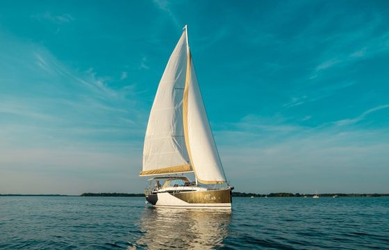 Legion Yachts 360 Legion 2