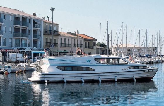 Le Boat Magnifique Comfort 27