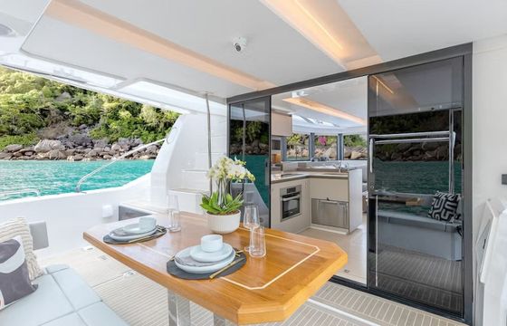 Leopard 40 Moorings 24