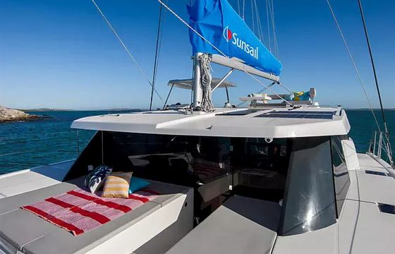 Leopard 42 Sunsail 25
