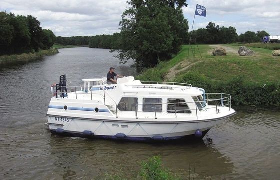 Le Boat Sheba Budget 9