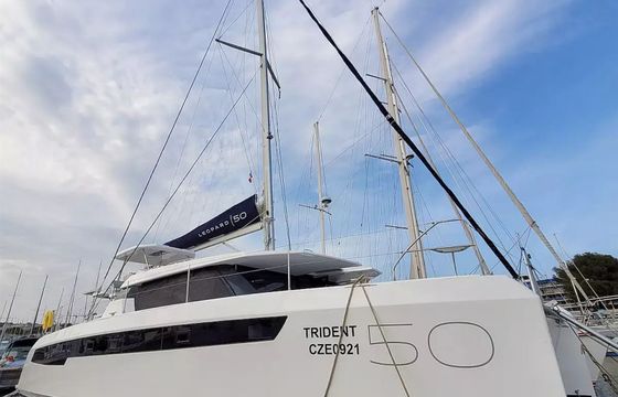 Leopard 50 Trident