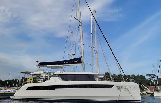 Leopard 50 Trident