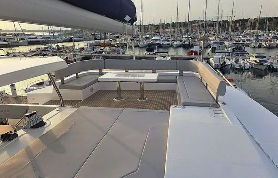 Leopard 50 Trident