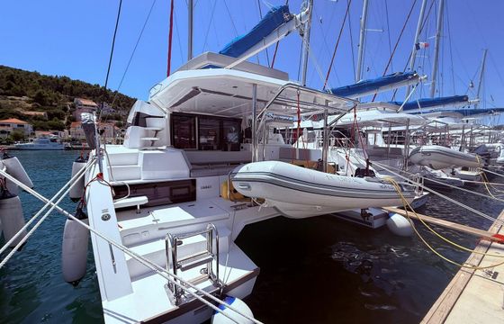 Leopard 42 Sunsail 24