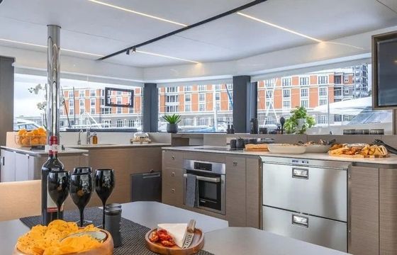 Leopard 46 Sunsail 25