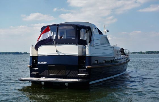 Linssen Grand Sturdy 500 AC Variotop Blueberry