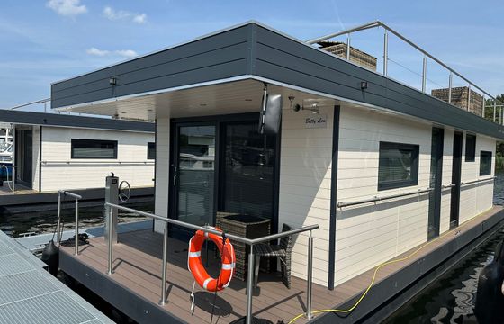 Mein Hausboot Luxury HB02 Betty Lou