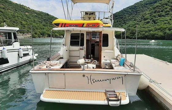 Luhrs 38 Hemingway