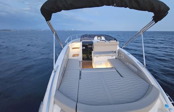 Nadirmarine Eolo 730 HBS