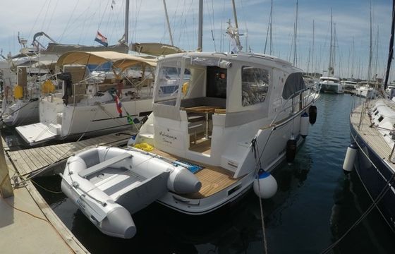 Marex 330 SCA Malinkonija