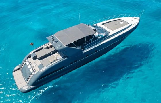 Mangusta 80 Happy Hour