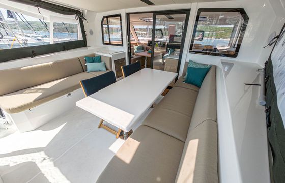 Nautitech Open 40 Motus