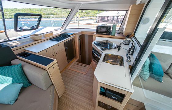 Nautitech Open 40 Motus