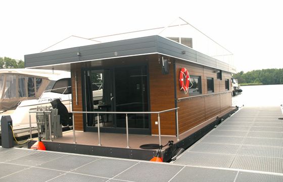 Mein Hausboot Luxury HB02 Lotte