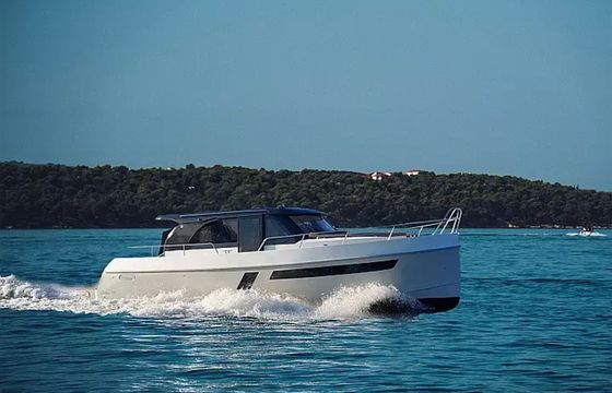 Maxima 37 Hvar