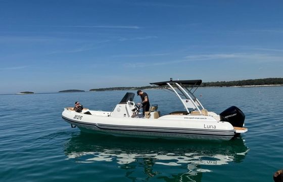 Navigati RIB 8 Luna