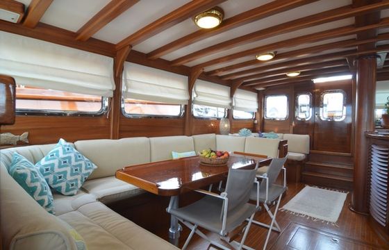 Motor Sailer 75 Mar & Mar