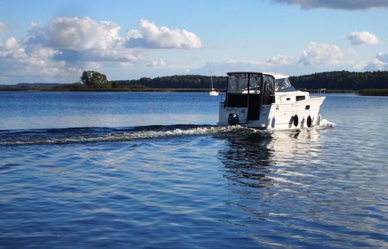 Nautika 830 Sharq