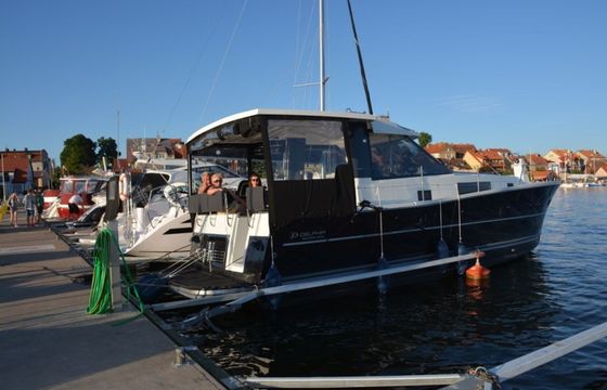 Nautika 1000 Czarny Piotrus