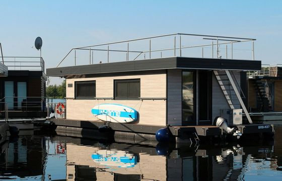 Mein Hausboot HB 05 Xenia
