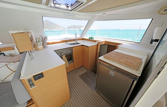 Nautitech 40 Knot at Work