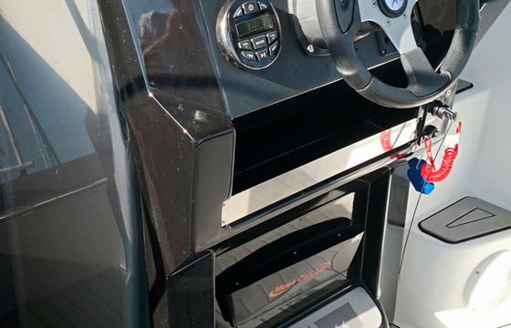 Nuva Yachts 6 M