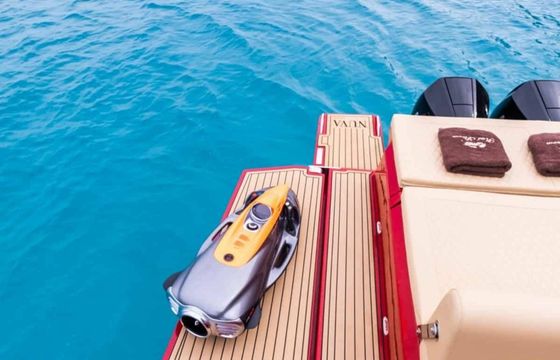 Nuva Yachts M11 Red Thunder