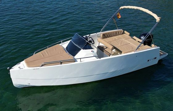 Nuva Yachts M6 Focus