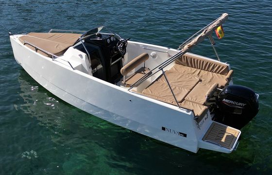 Nuva Yachts M6 Focus