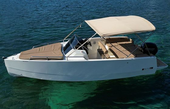 Nuva Yachts M6 Focus