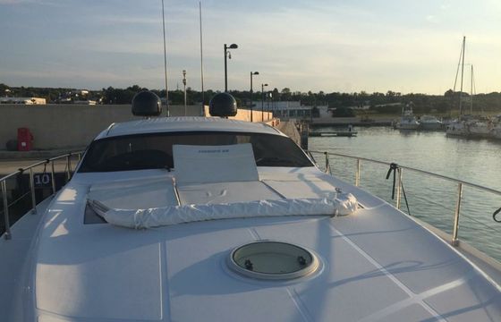 Pershing 52 Adagio 3