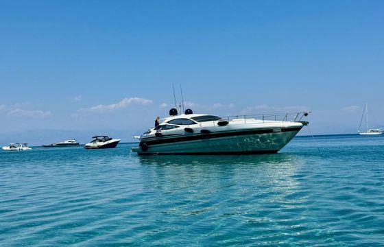 Pershing 52 Adagio 3